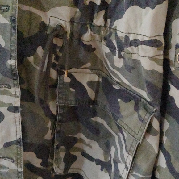 NWOT Love & Legend Camo Jacket - Picture 2 of 7